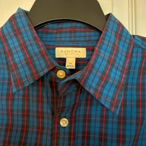 New with tags Blue plaid button down shirt